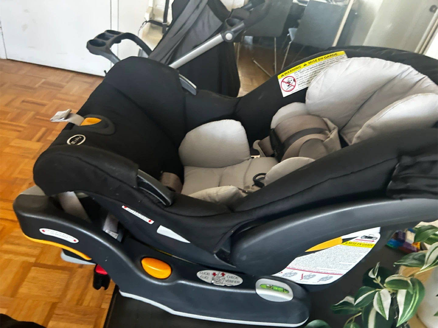 Chicco KeyFit 30 and Bravo Stroller Travel System - photo 3