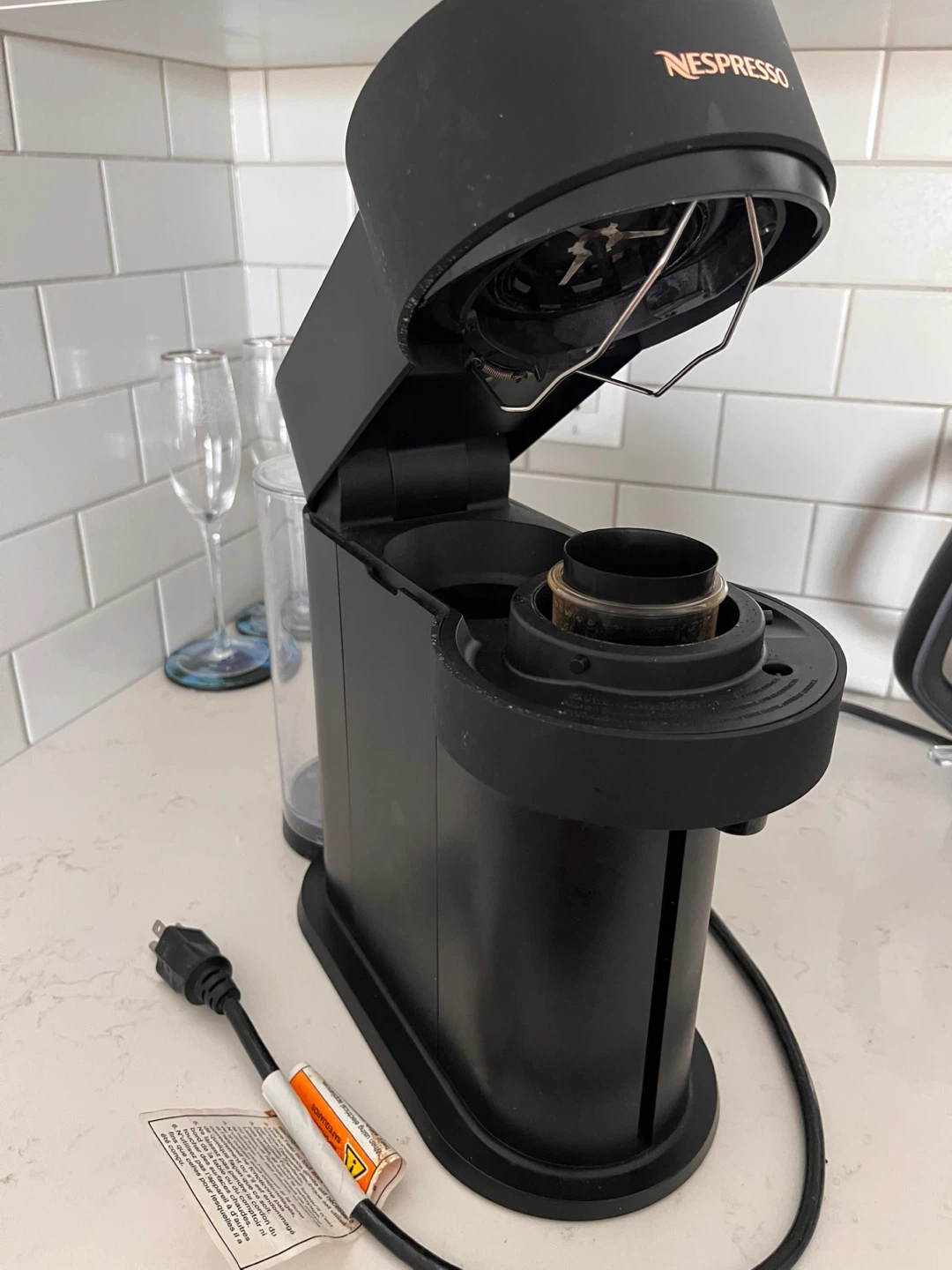 Nespresso Coffee Machine - photo 4