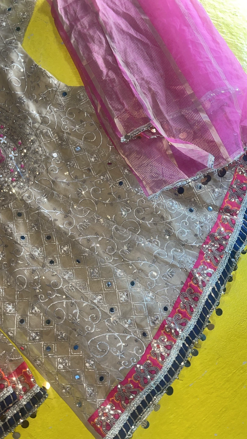 Embellished Kurti and Dupatta Set - photo 4