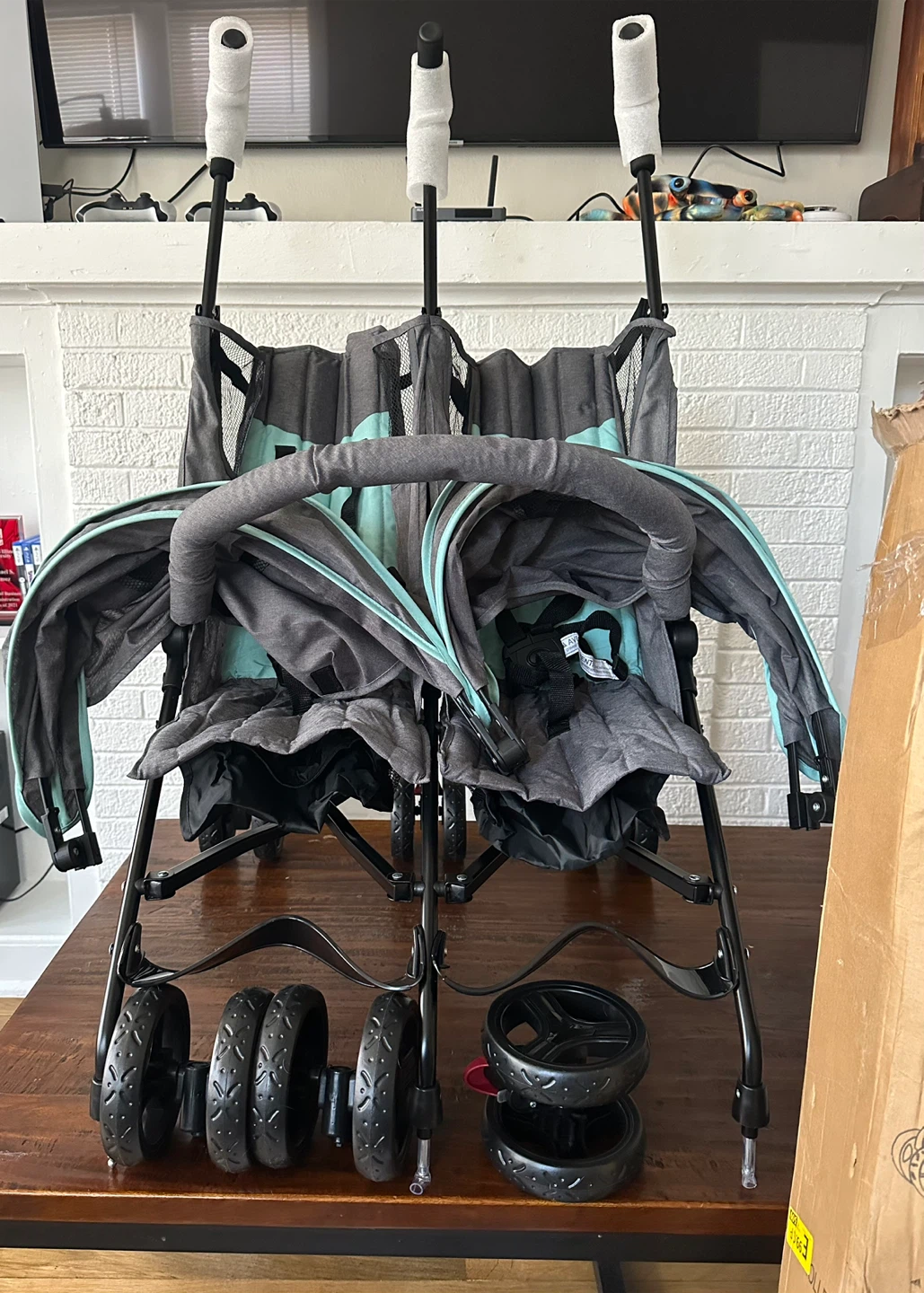 Dream On Me Volgo Twin Umbrella Stroller - Mint & Dark Grey - photo 2