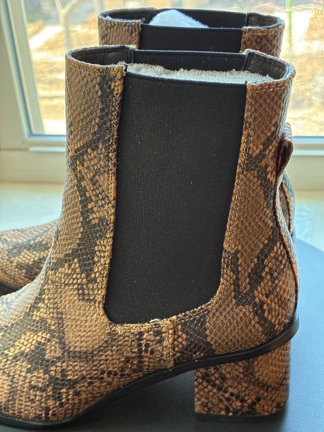 French Connection Women's Snake Print Ankle Boots Size 7.5 - photo 3