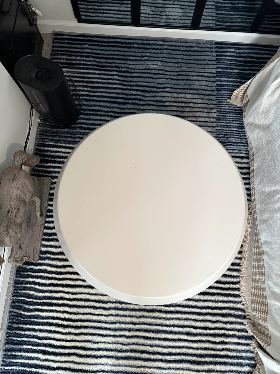 White Coffee Table - photo 2