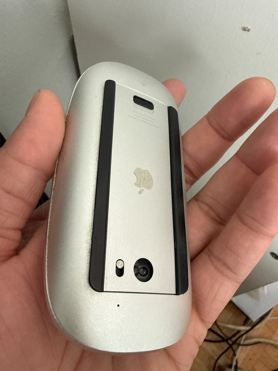 Apple Magic Mouse - photo 2