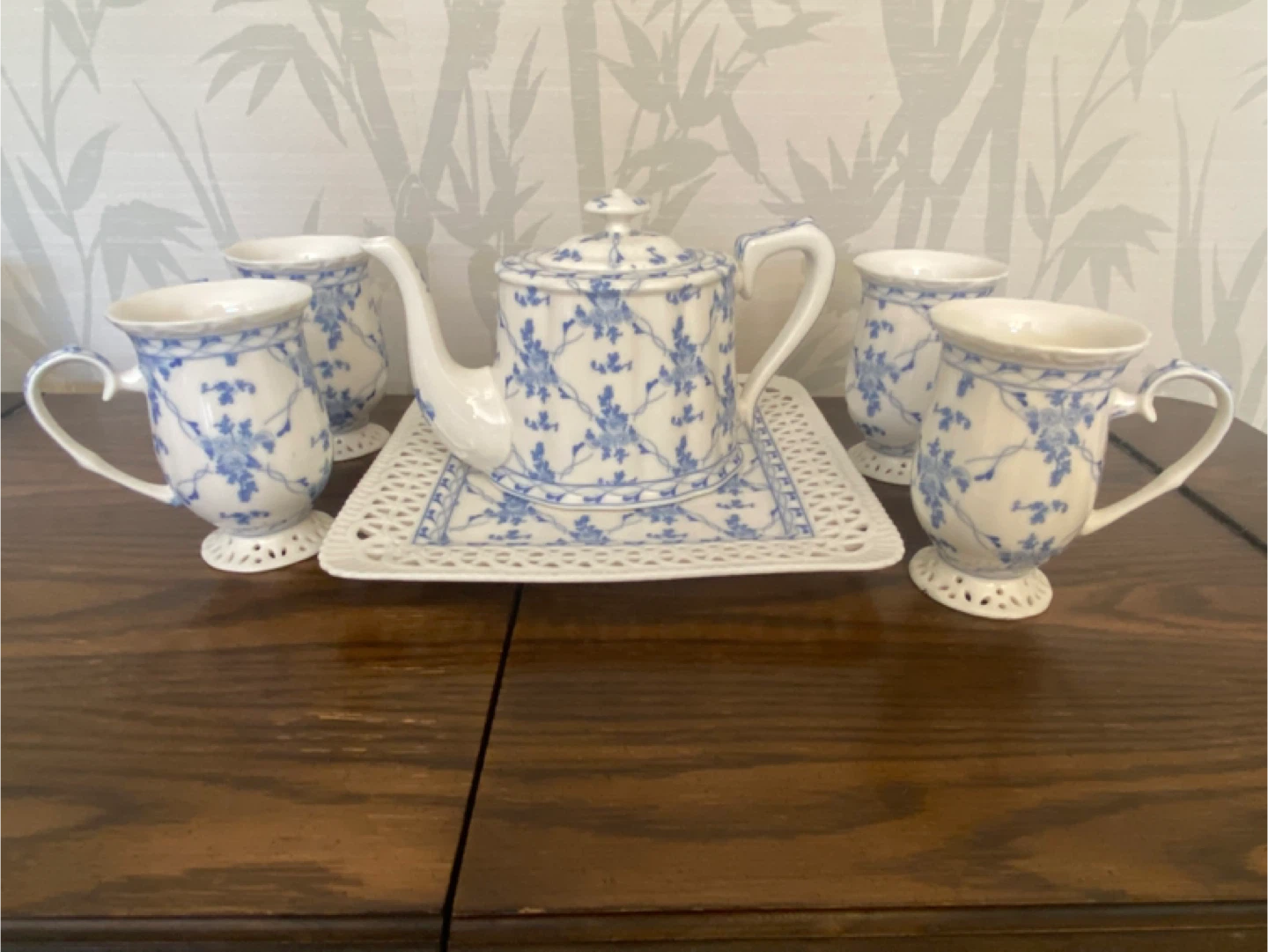 Fine porcelain tea service in Rose Brokade by Skye McGhie. - photo 2