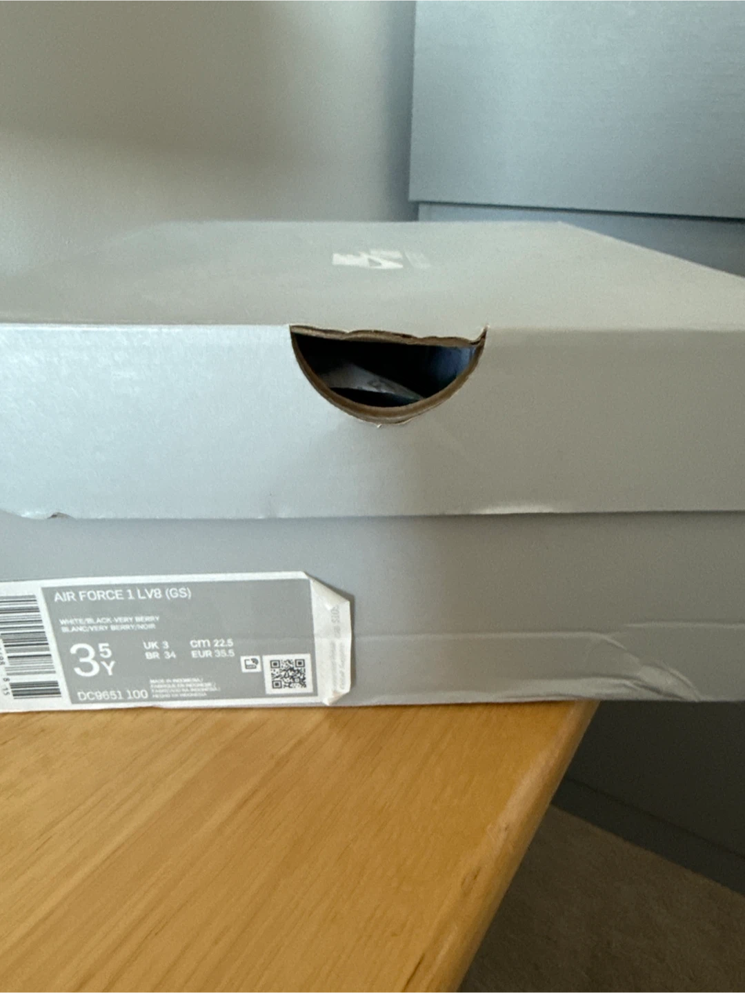 Nike Air Force 1 LV8 (GS) White Glitter Swoosh Kids Size 3Y