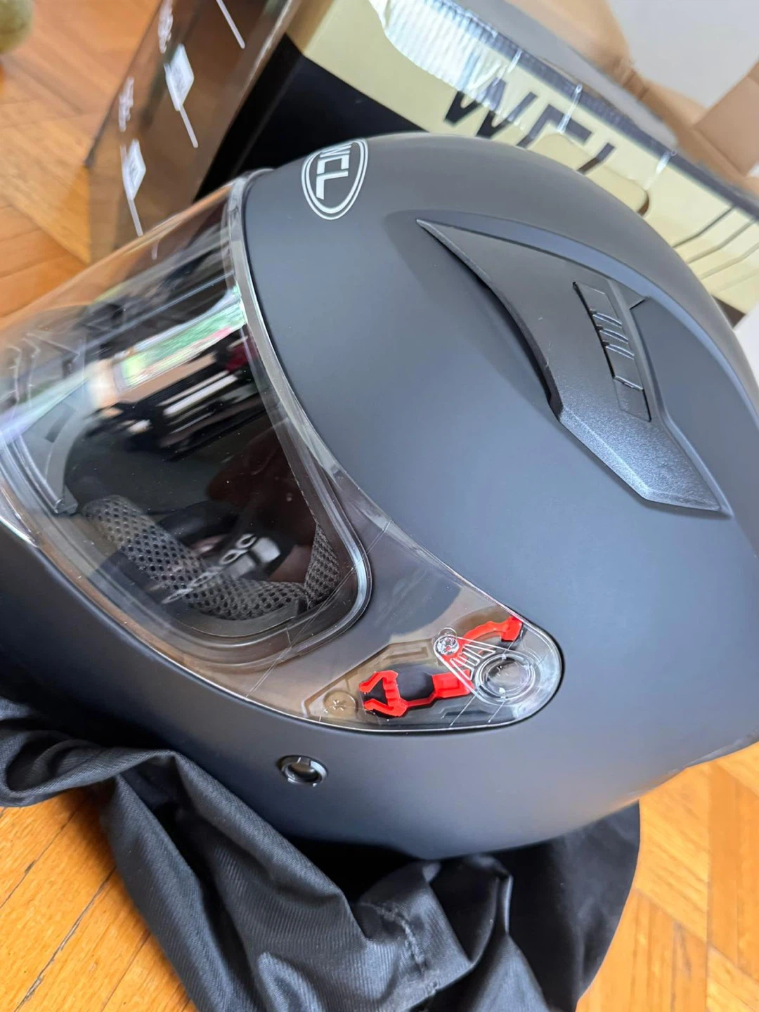 Dot Certified Motorcycle Helmet For Sale - photo 3