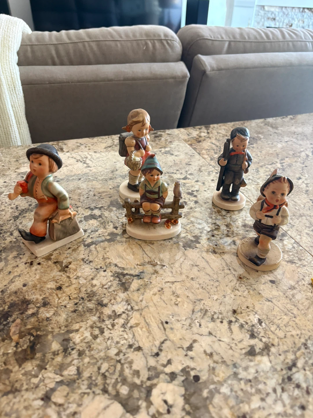 Set of 5 Hummel Figurines - photo 3