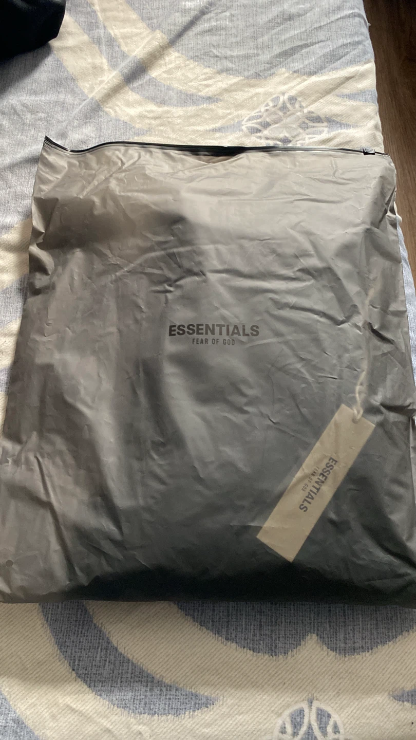 ESSENTIALS Fear of God Black Sweatpants - photo 3