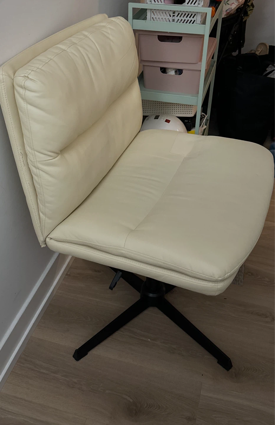 Cream Accent Chair - photo 2