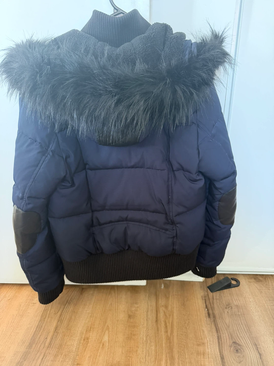 Vince Camuto Puffer Jacket  - Size M - photo 4