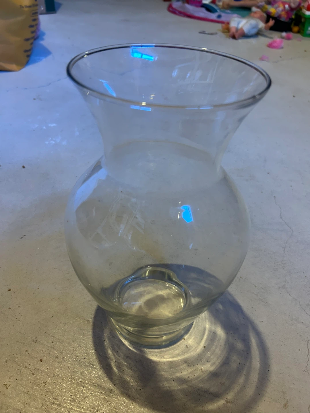 Clear Glass Vase - photo 2