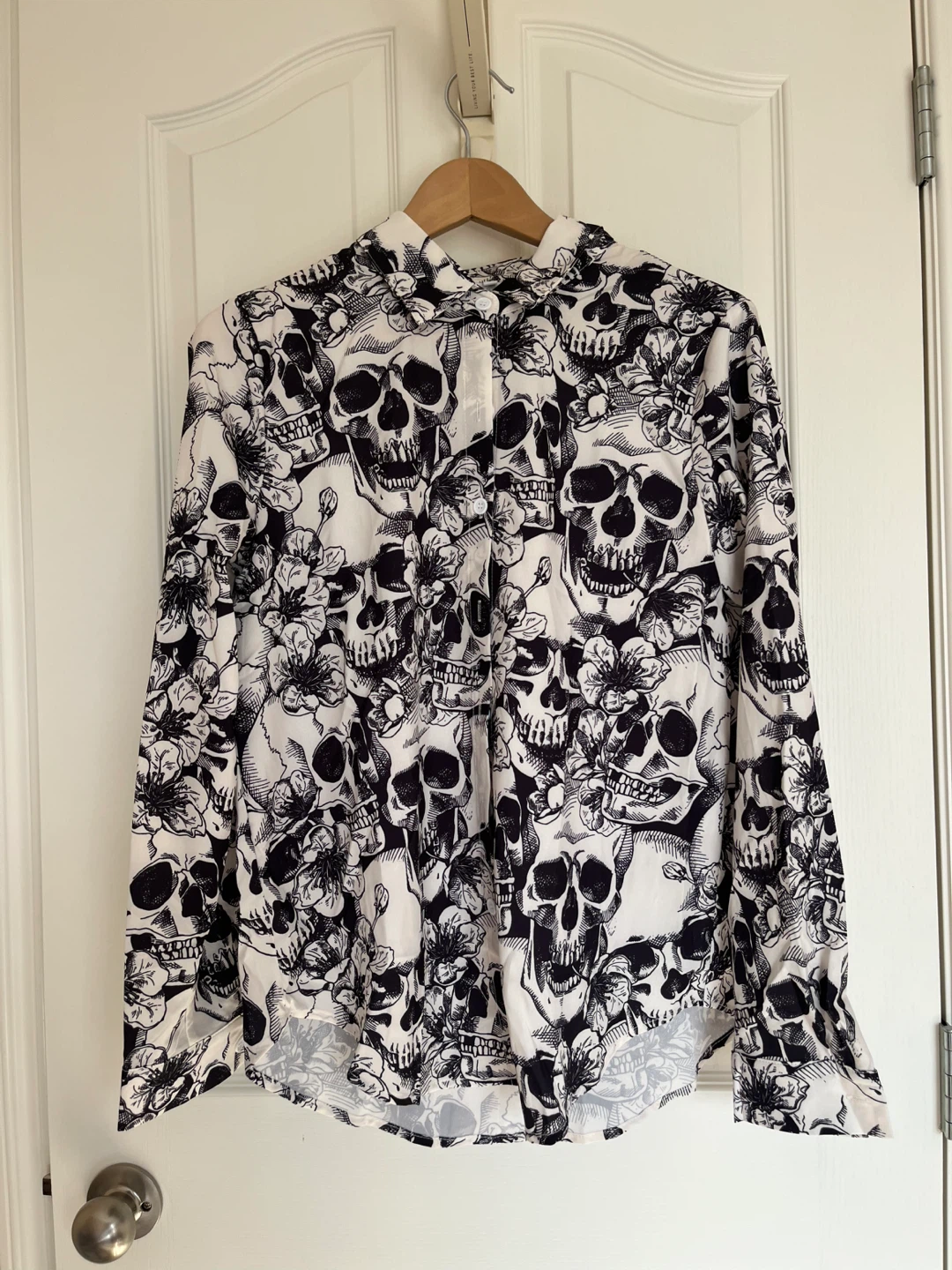 Brand New Skull Print Button-Up Shirt - Size S