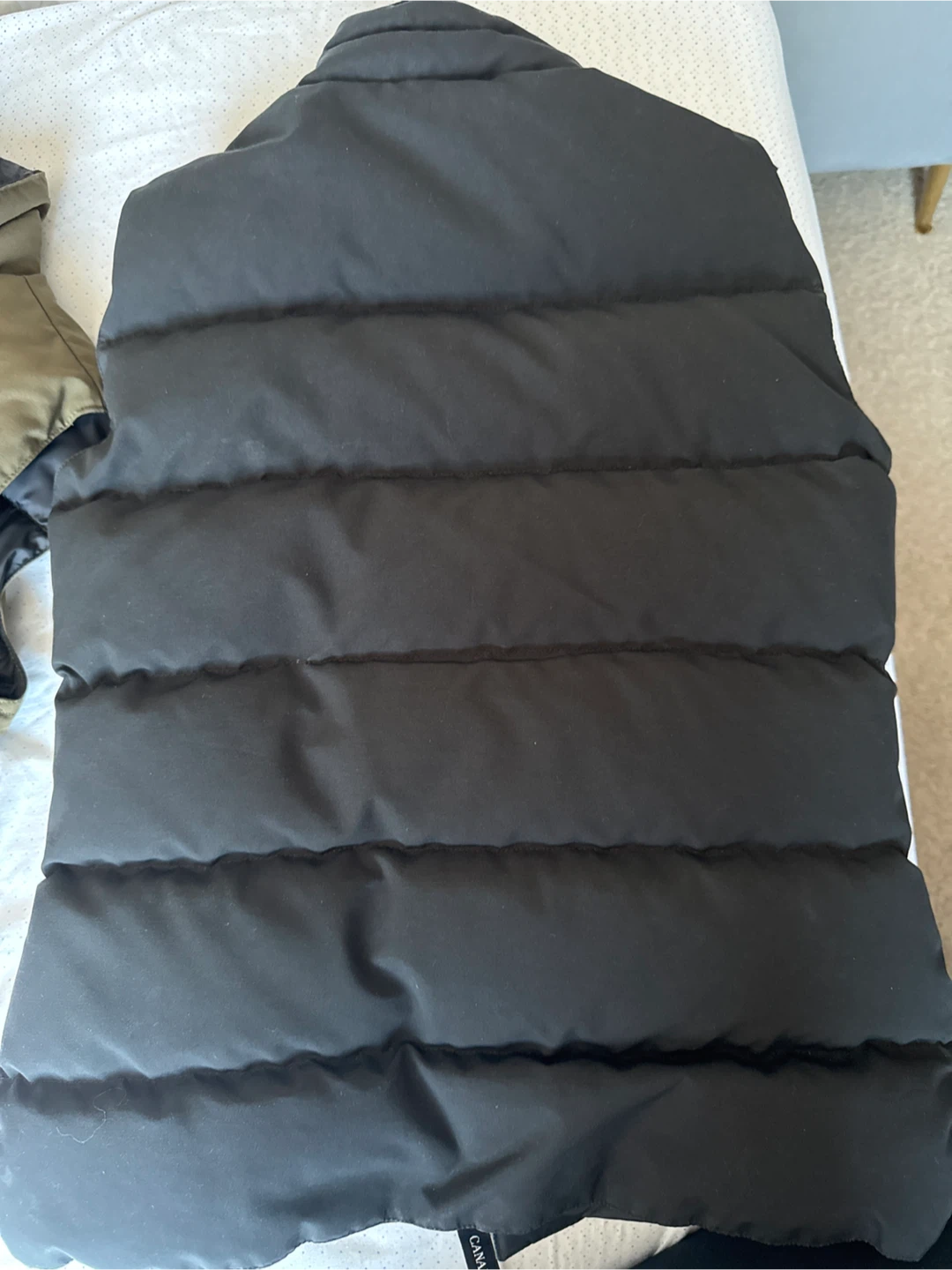 Canada Goose Puffer Vest - Black - Size S/P - photo 3