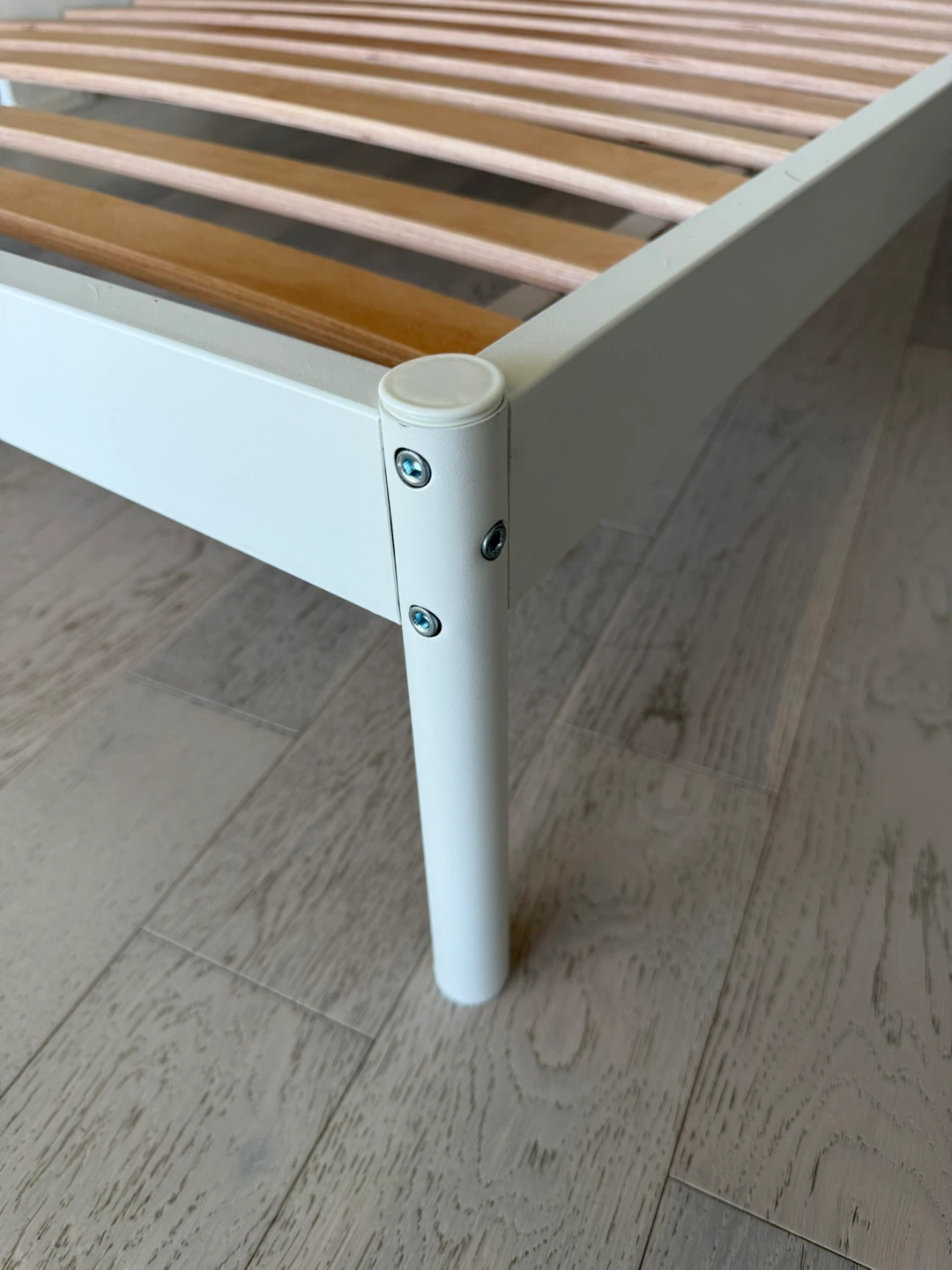 White Metal Single Bed Frame with Mattress - photo 4