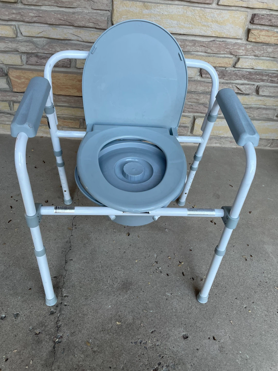 Portable Commode Chair with Arms
