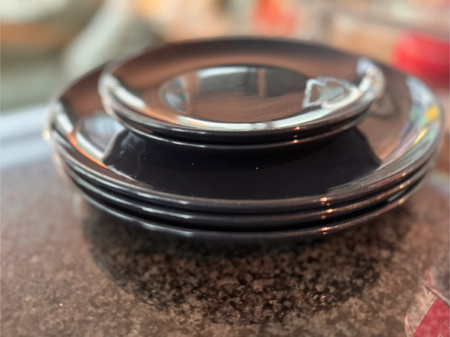 Modern Black Gloss Dinnerware Set – 5 Pieces - photo 2