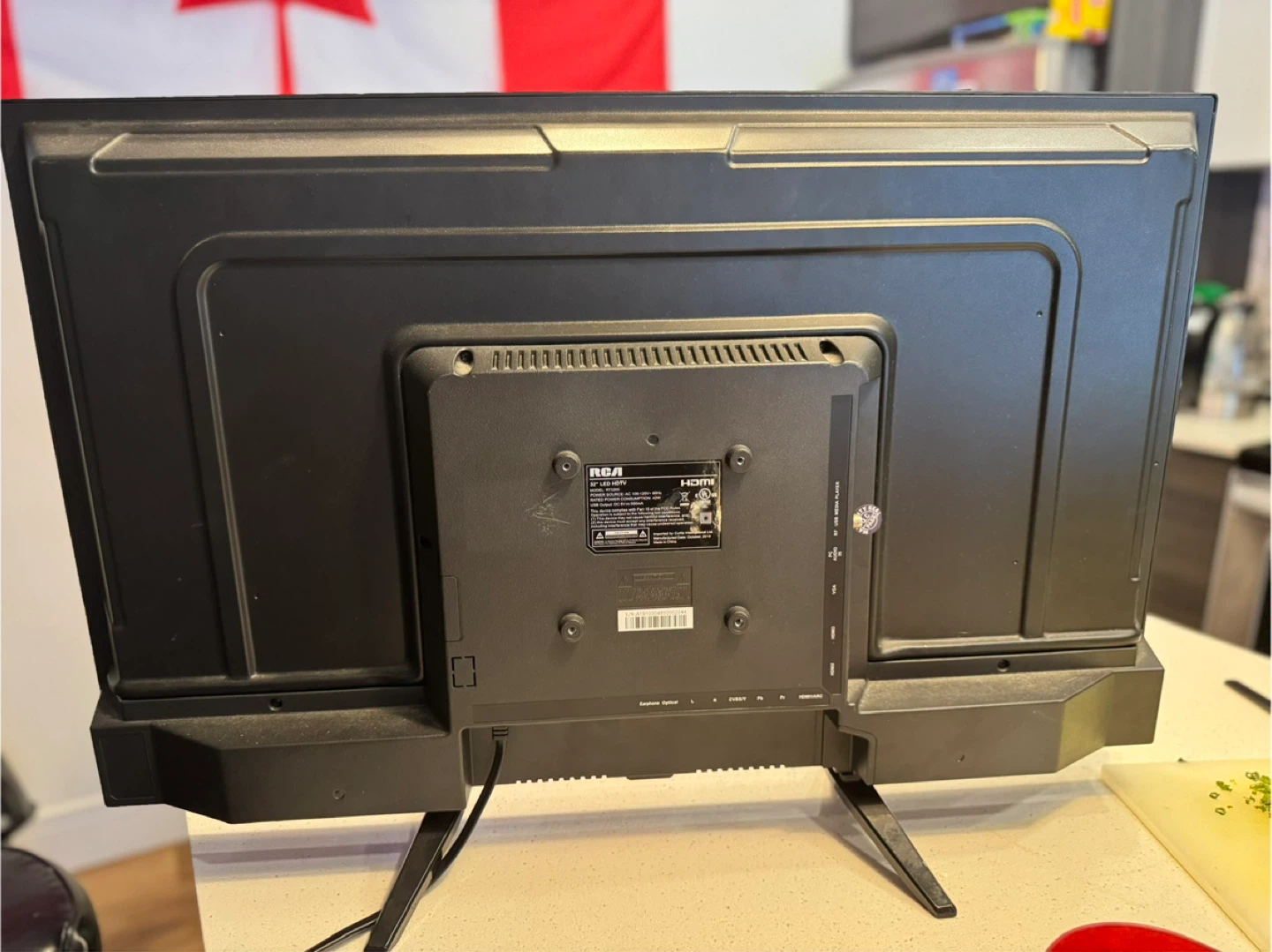 RCA 32” LED TV