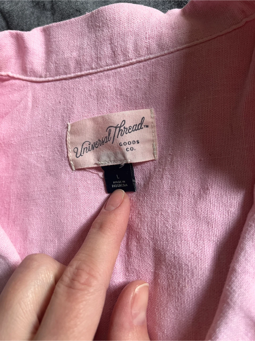 Universal Thread button down shirt, size L - photo 2
