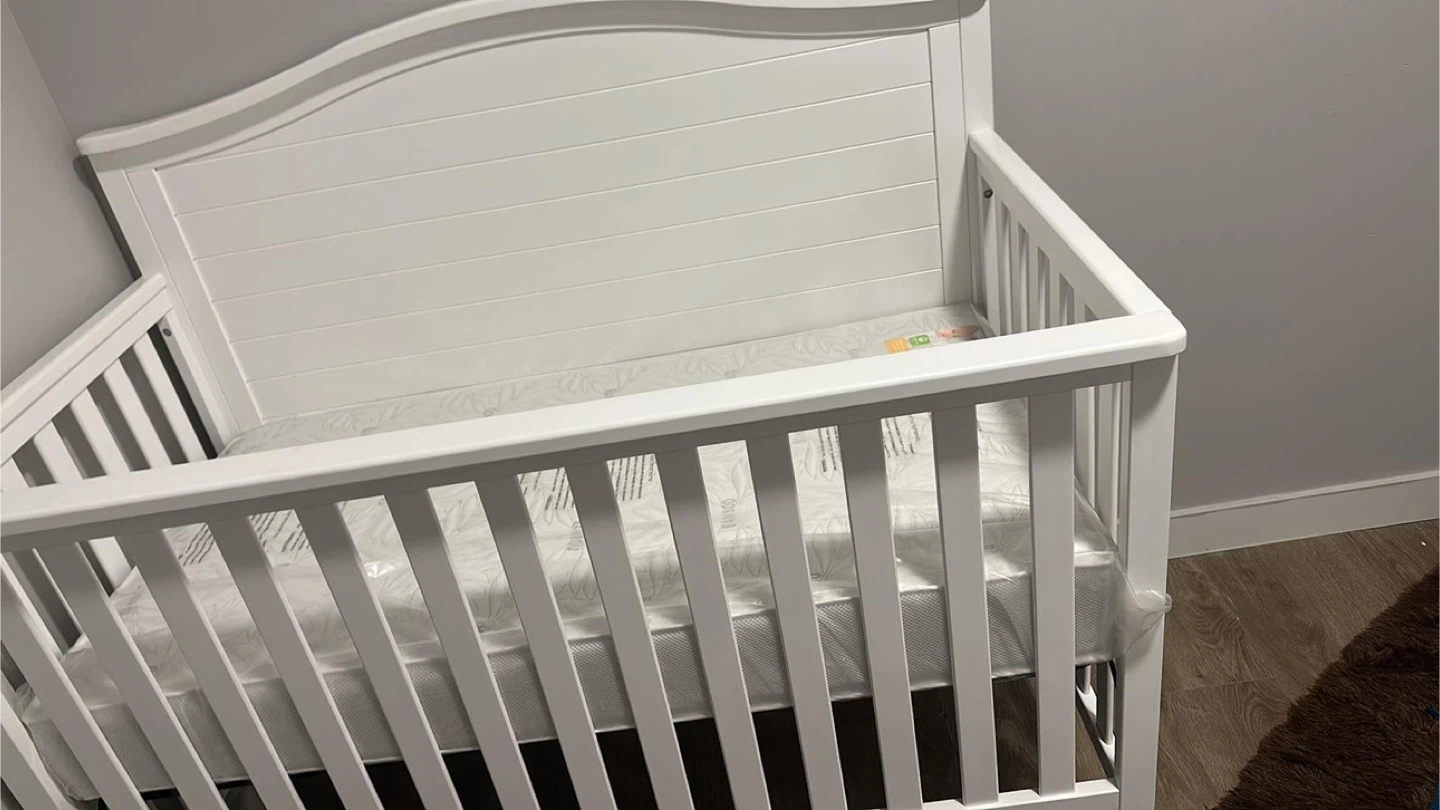 Child Craft Convertible Crib and Mattress - photo 4