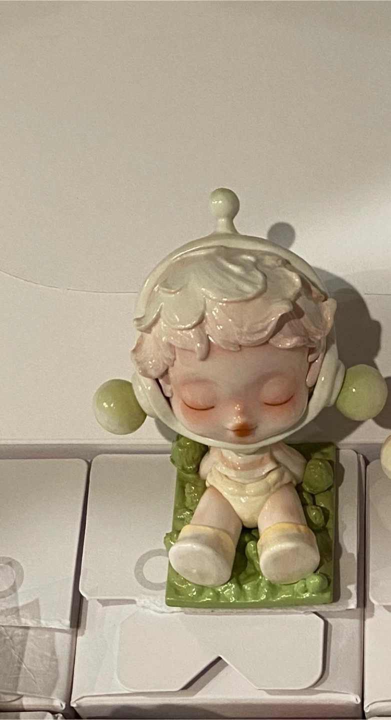 Skullpanda the warmth figurine new