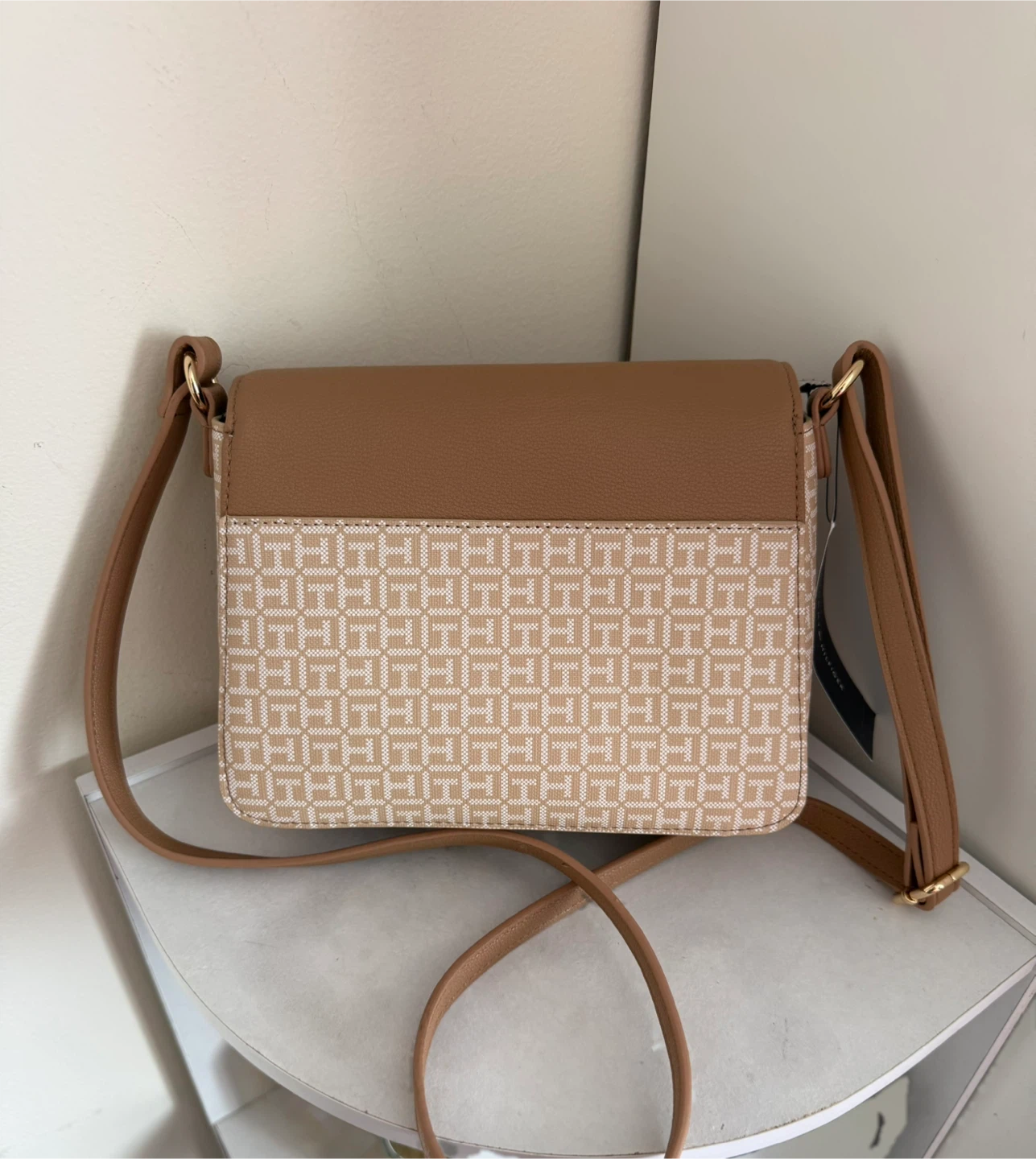 Tommy Hilfiger Crossbody Bag - photo 2