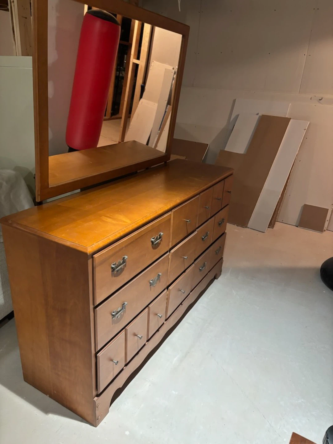 Solid Wood Dresser with 9 Drawers & mirror - photo 2