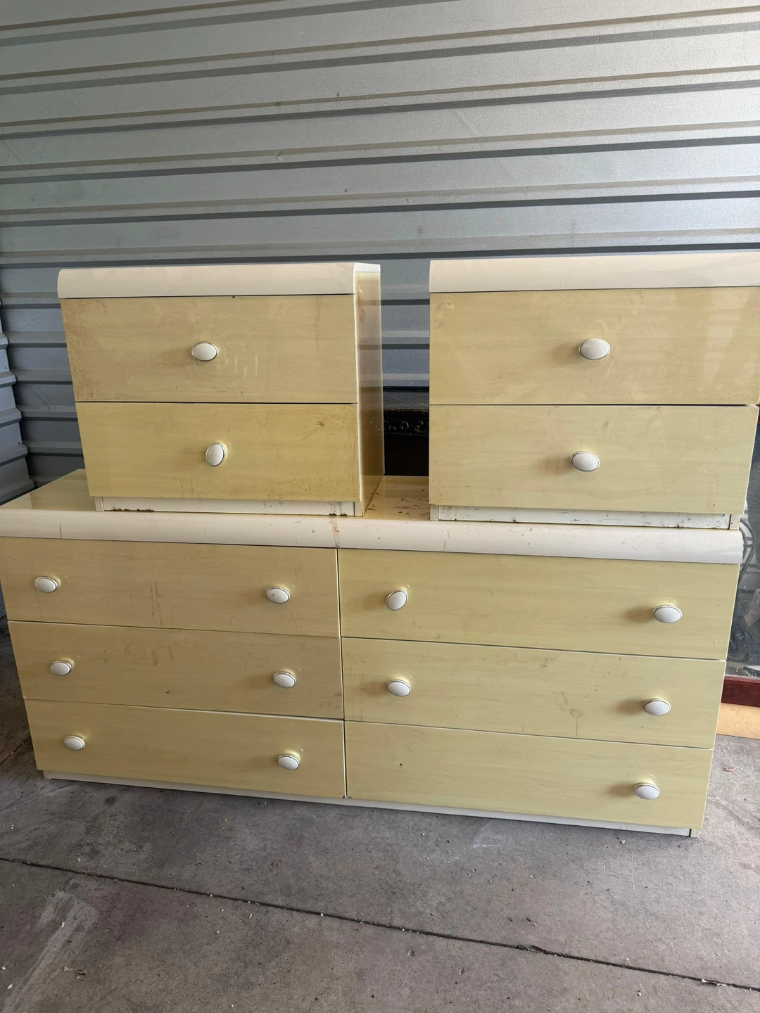 Bedroom Furniture Set - Dresser, Nightstands & Headboard