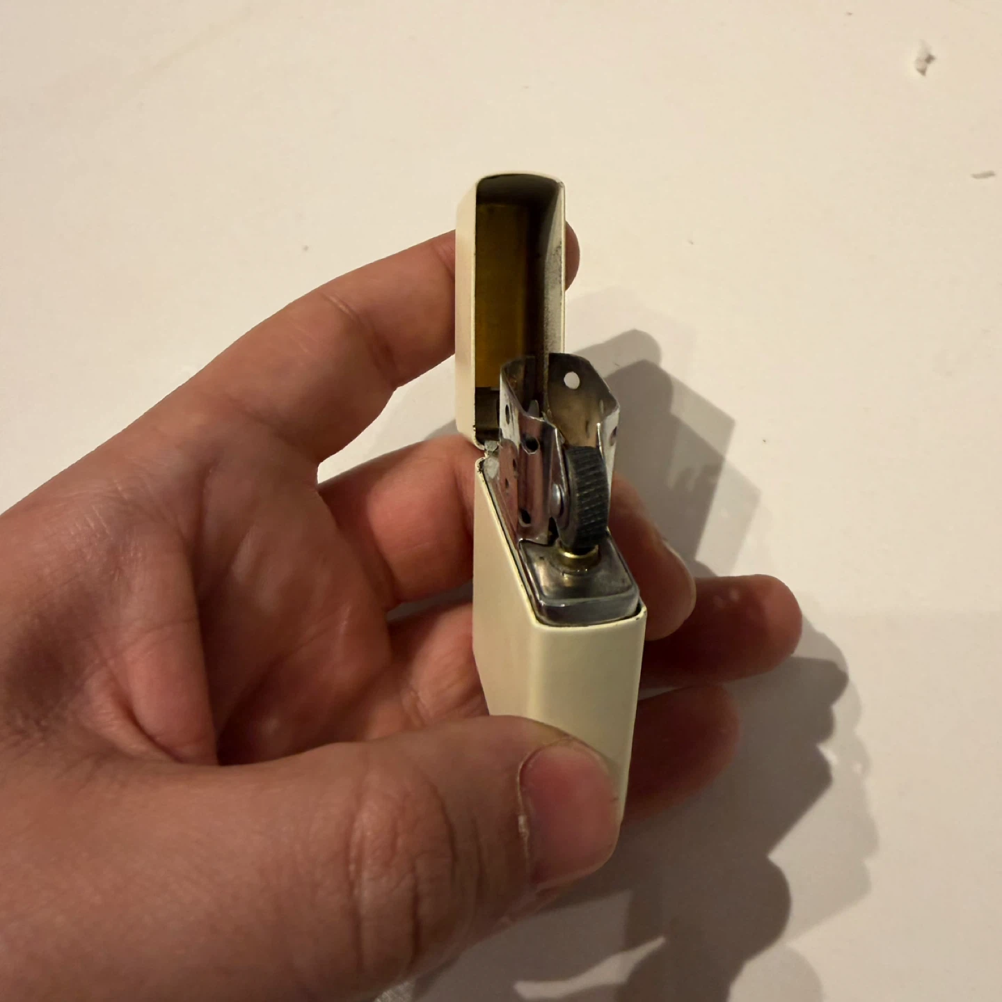 2014 Zippo White Matte Lighter – Made in USA - photo 4