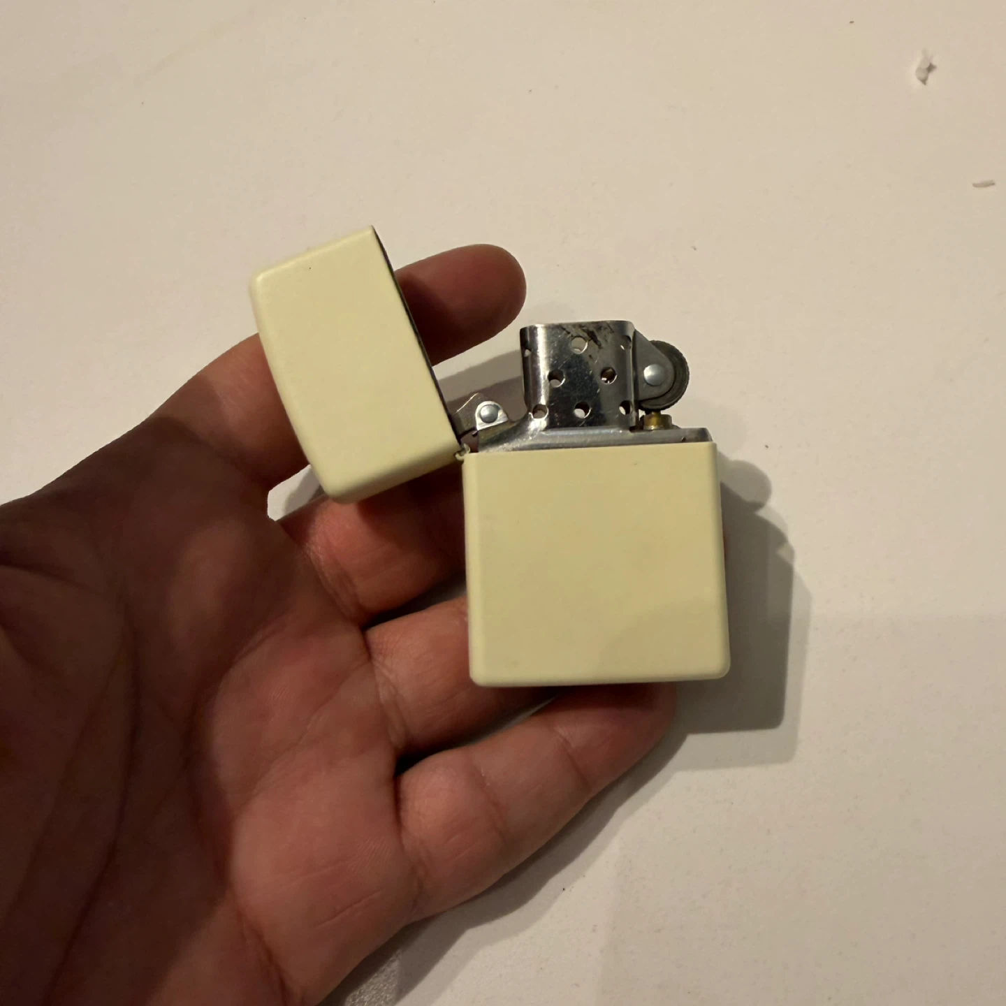 2014 Zippo White Matte Lighter – Made in USA - photo 5
