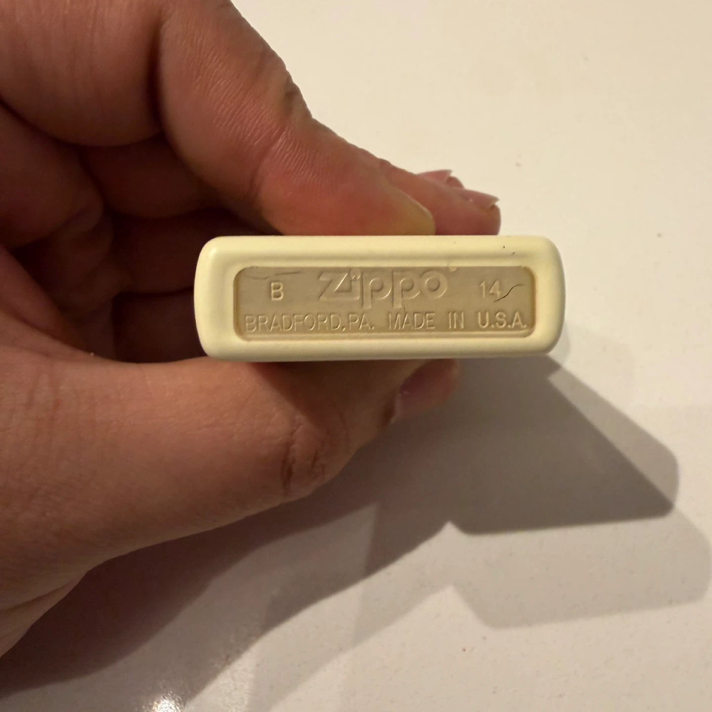 2014 Zippo White Matte Lighter – Made in USA - photo 3