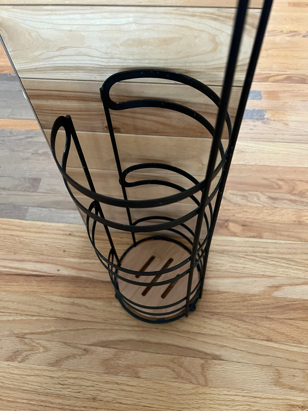 Black Metal Toilet Paper Holder 🧡 - photo 2