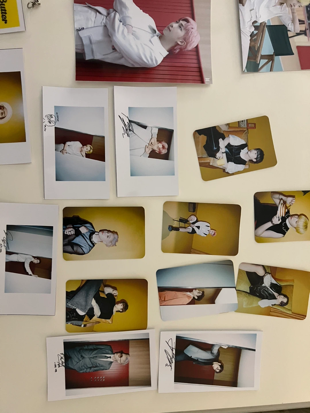 BTS Butter Photocards & Keychain Set - photo 2