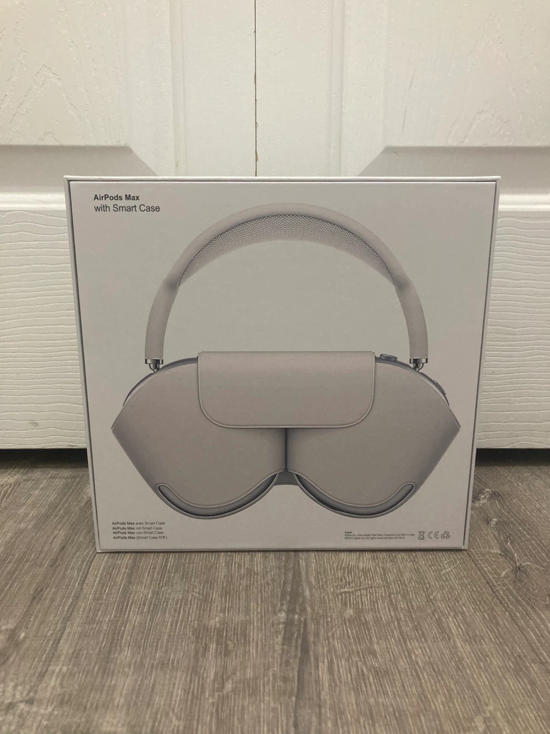 Silver AirPods Max - photo 3
