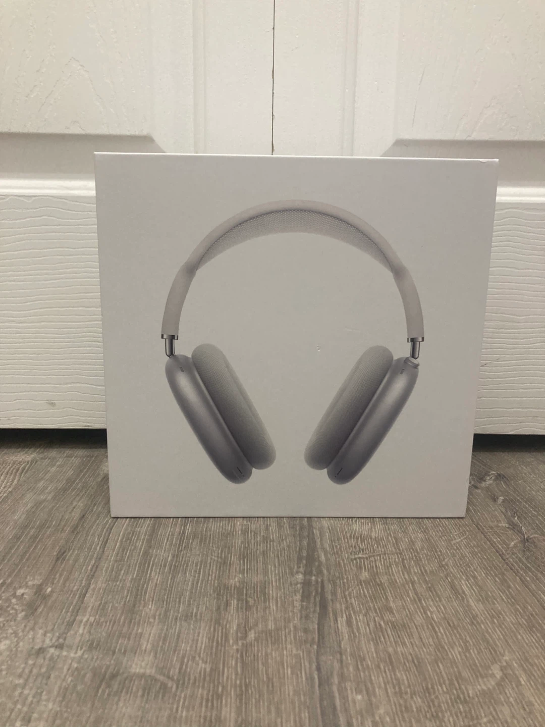 Silver AirPods Max - photo 2