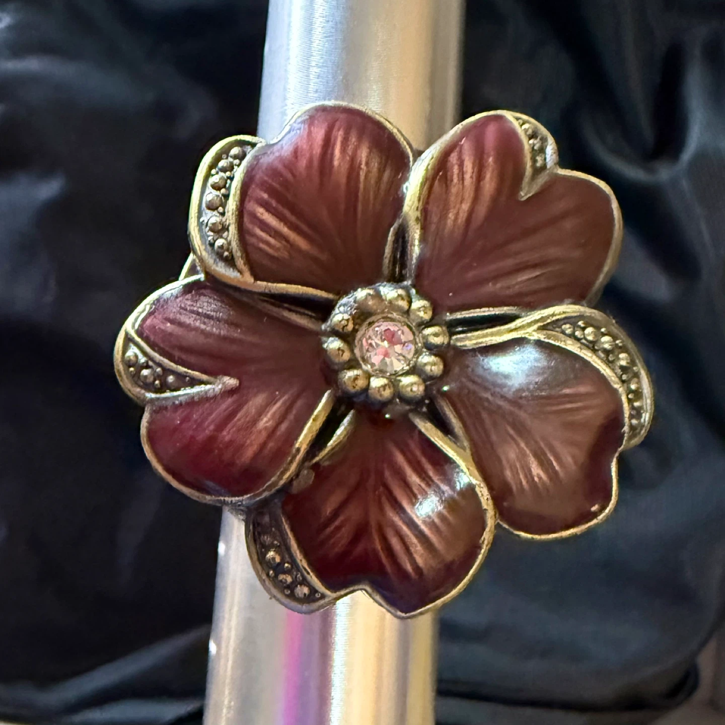 Women's Quartz Ring Watch - Floral Design
