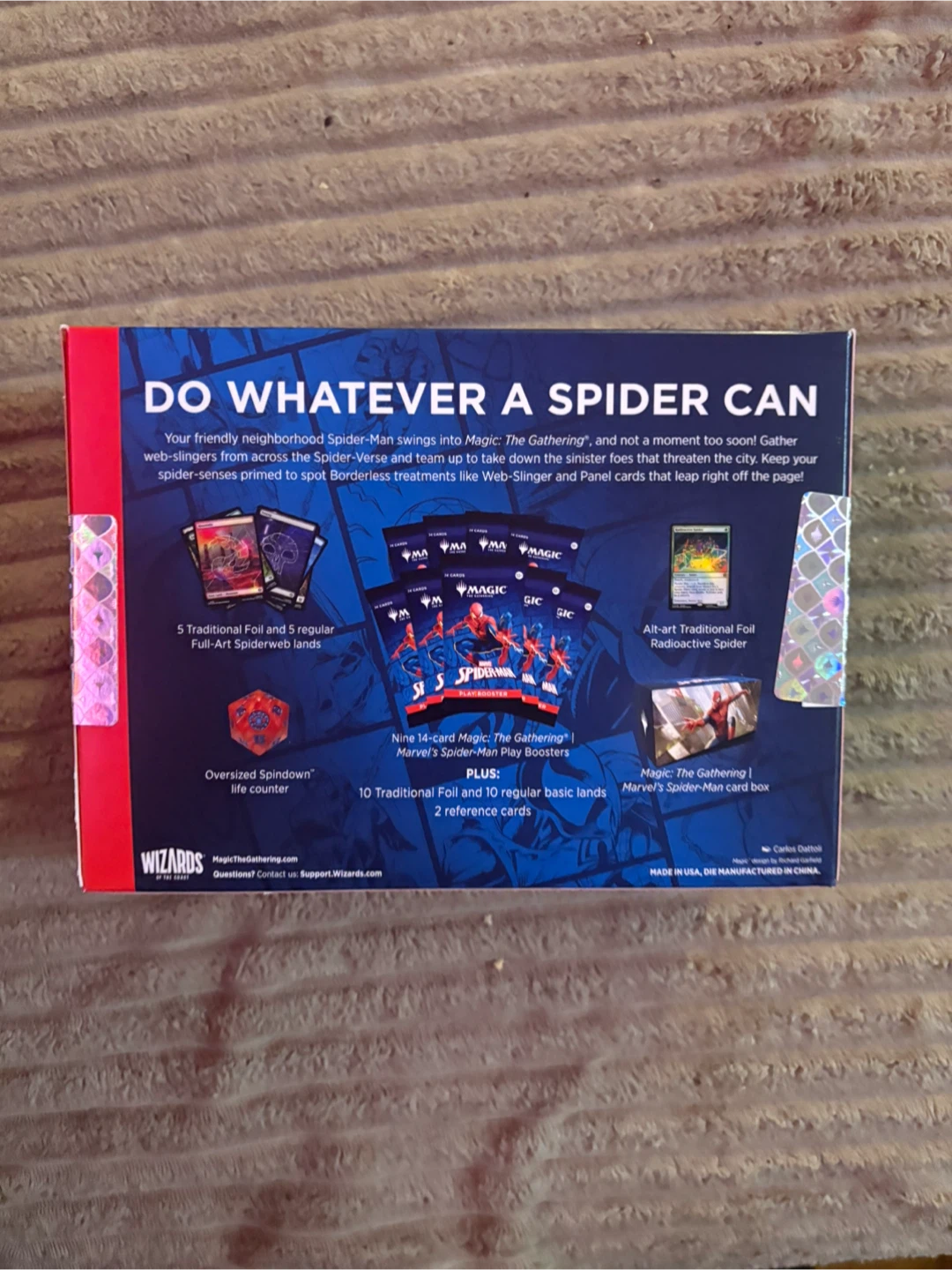 Magic The Gathering Marvel's Spider-Man Collector's Bundle - photo 2