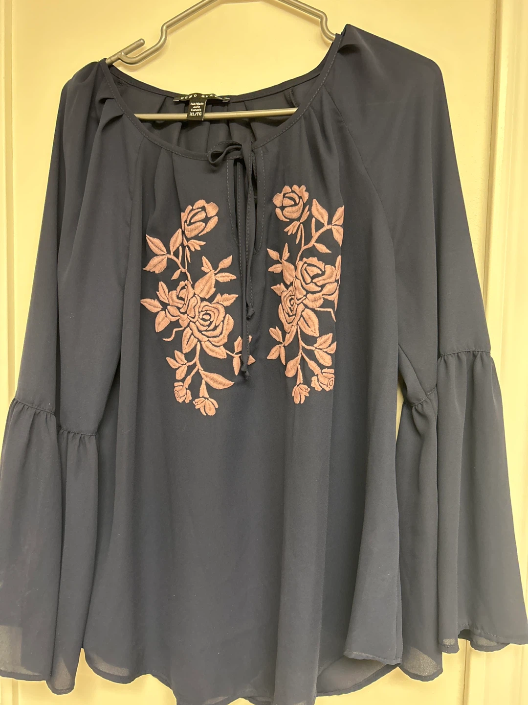 Como Black Embroidered Bell Sleeve Blouse - XL