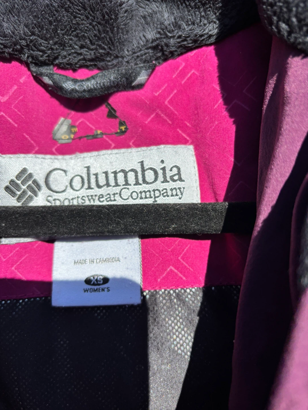 Jacket for women 10 dollars each - photo 3