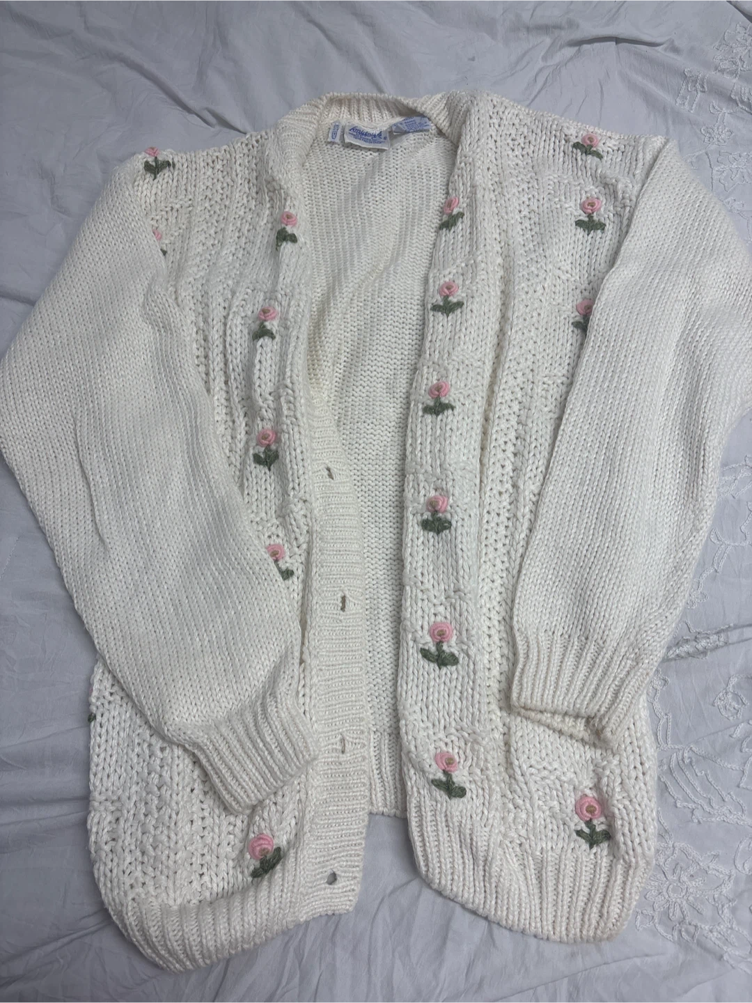 White "Midnight Sun" Cardigan with Pink Roses - photo 2