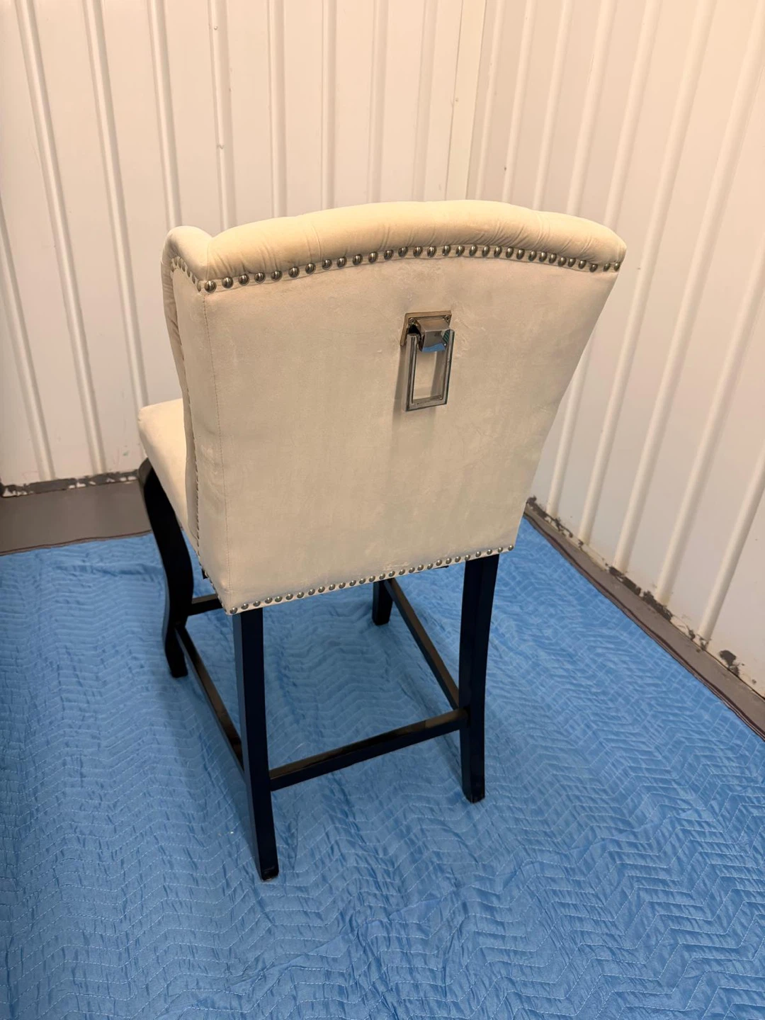 2 barstool