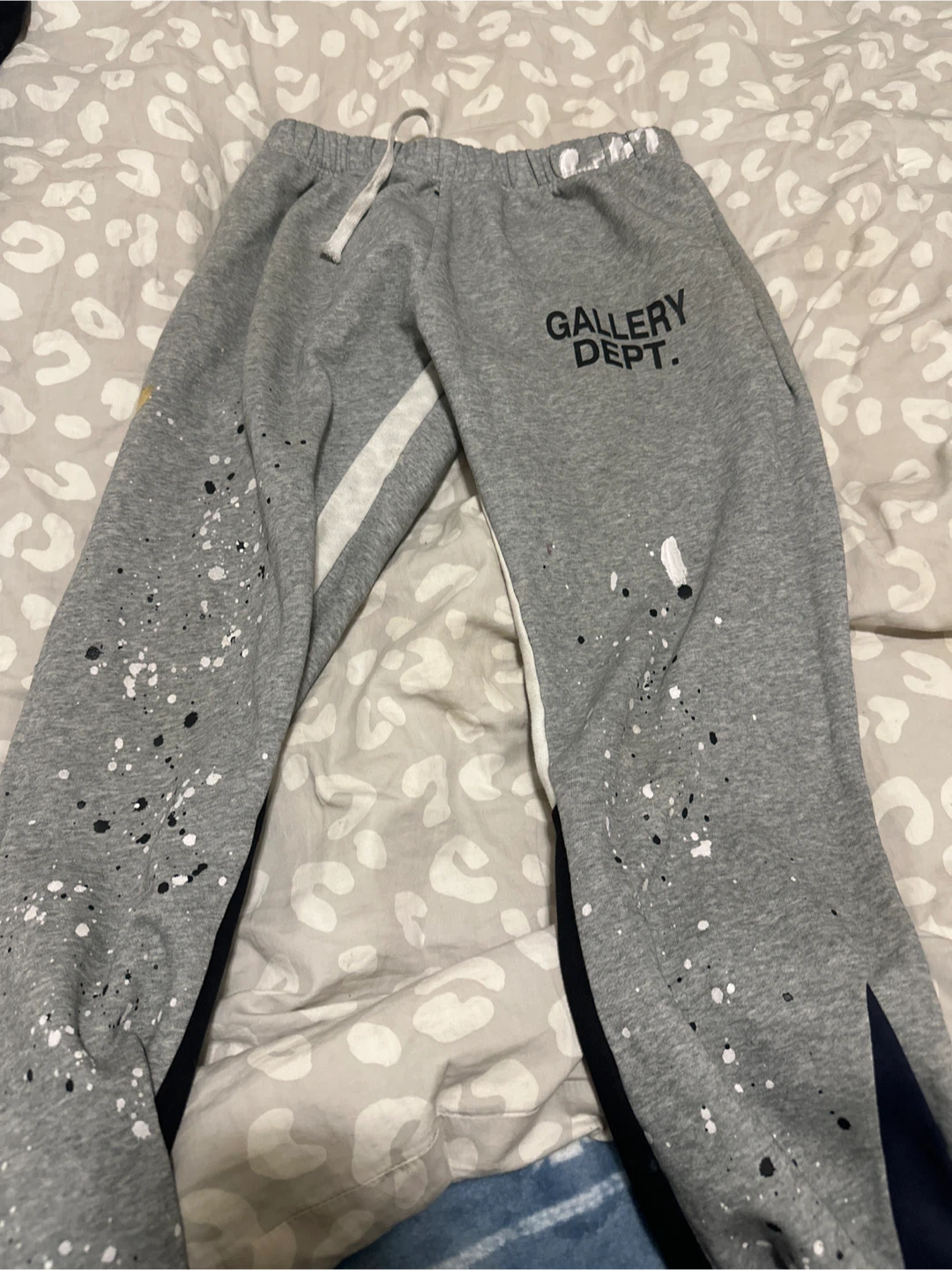 Gallery Dept. Grey Sweatpants - Size M