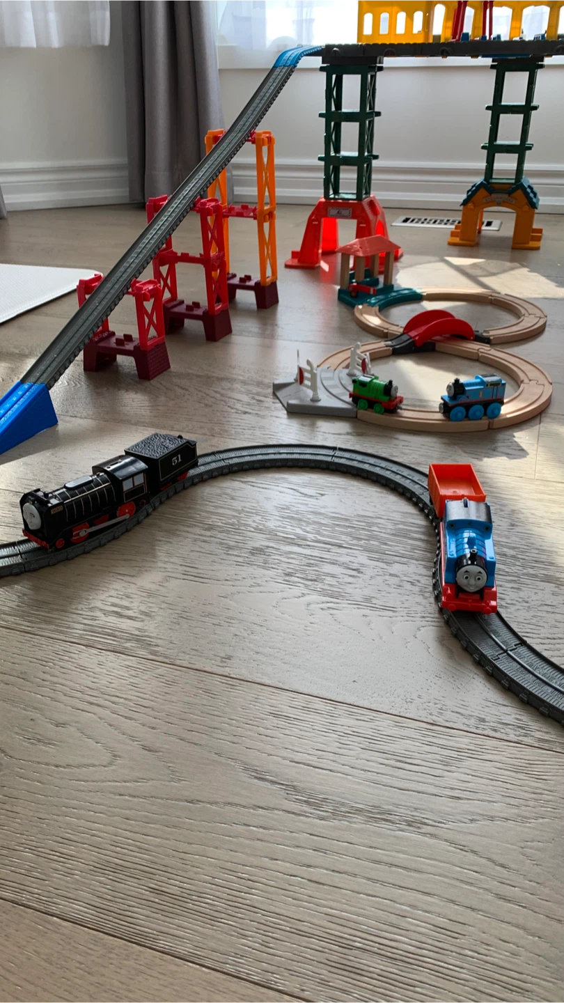 Thomas & Friends Super Station and Wooden Set - photo 4