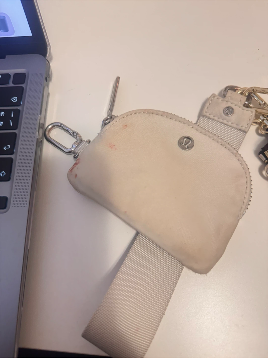 Lululemon Everywhere Belt Bag Cream