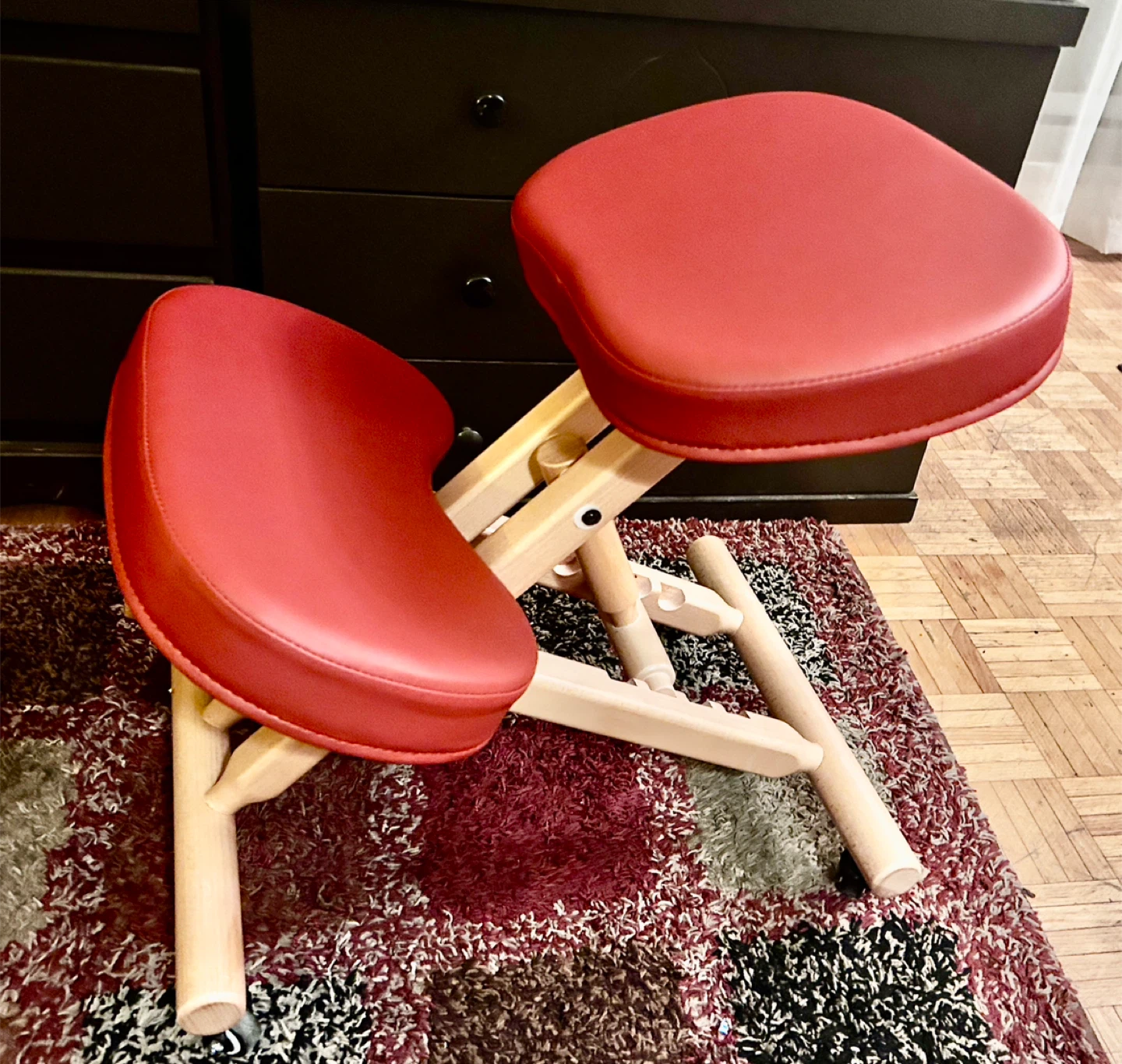 Master Massage Ergonomic Kneeling Chair