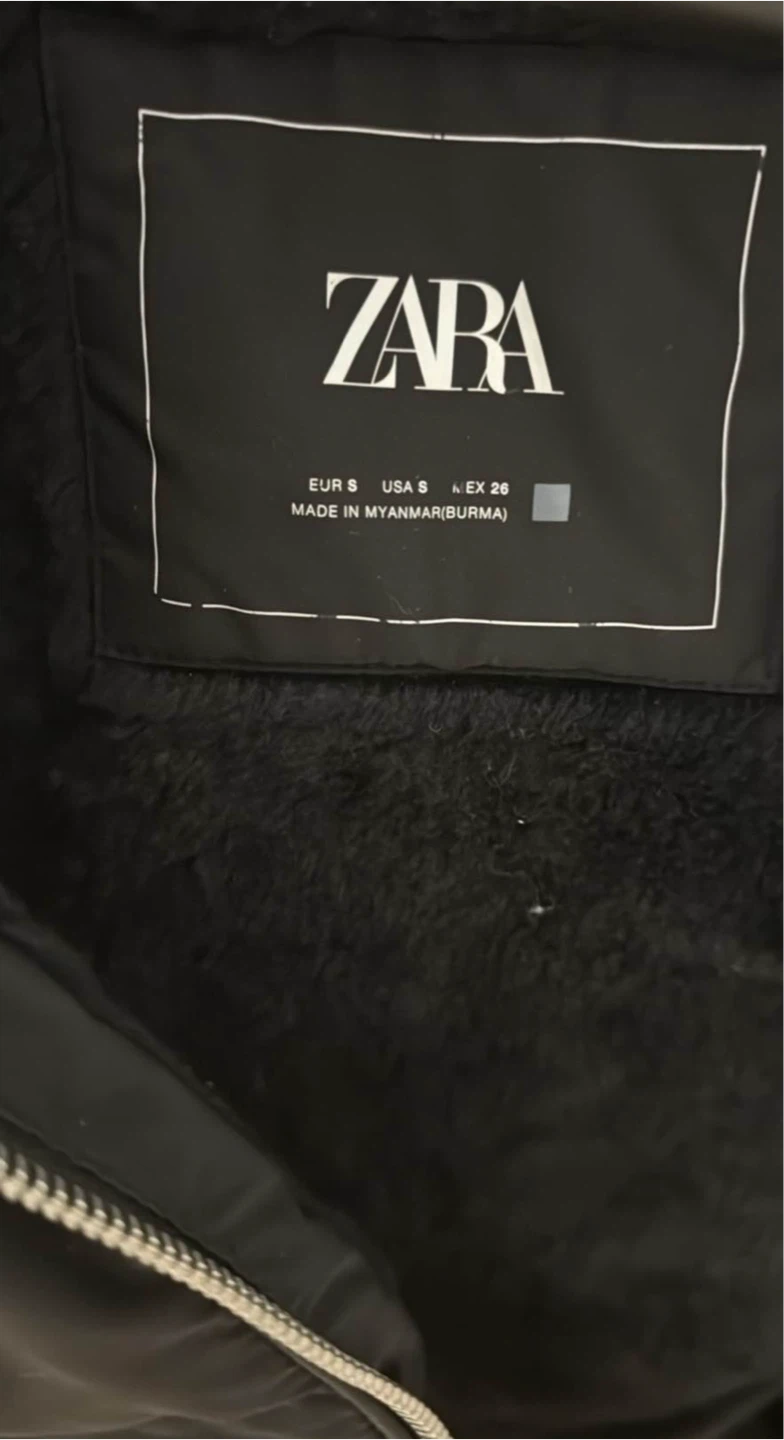 ZARA Black Puffer Jacket with Hood - Size S - photo 3
