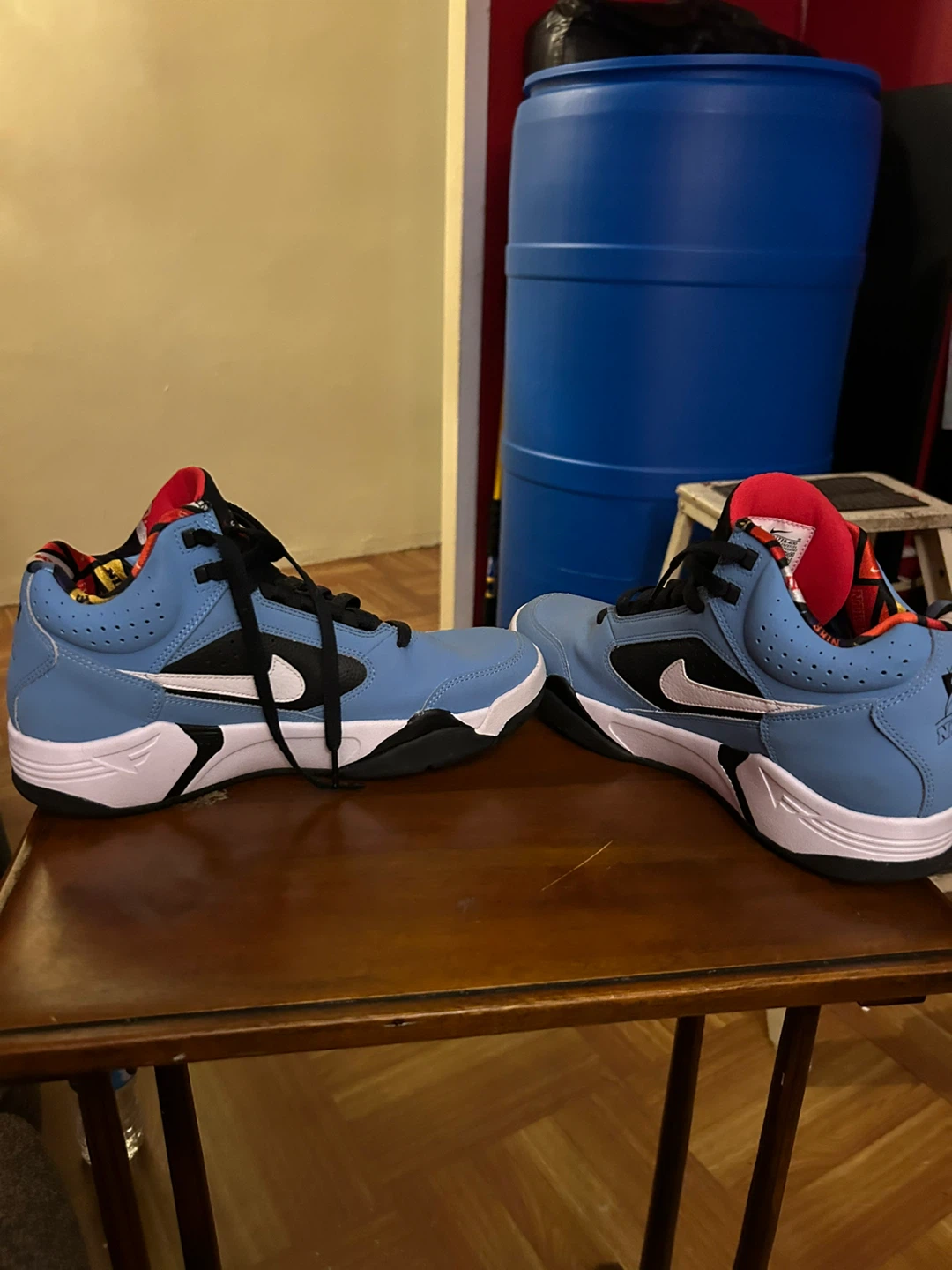 Nike men sneakers