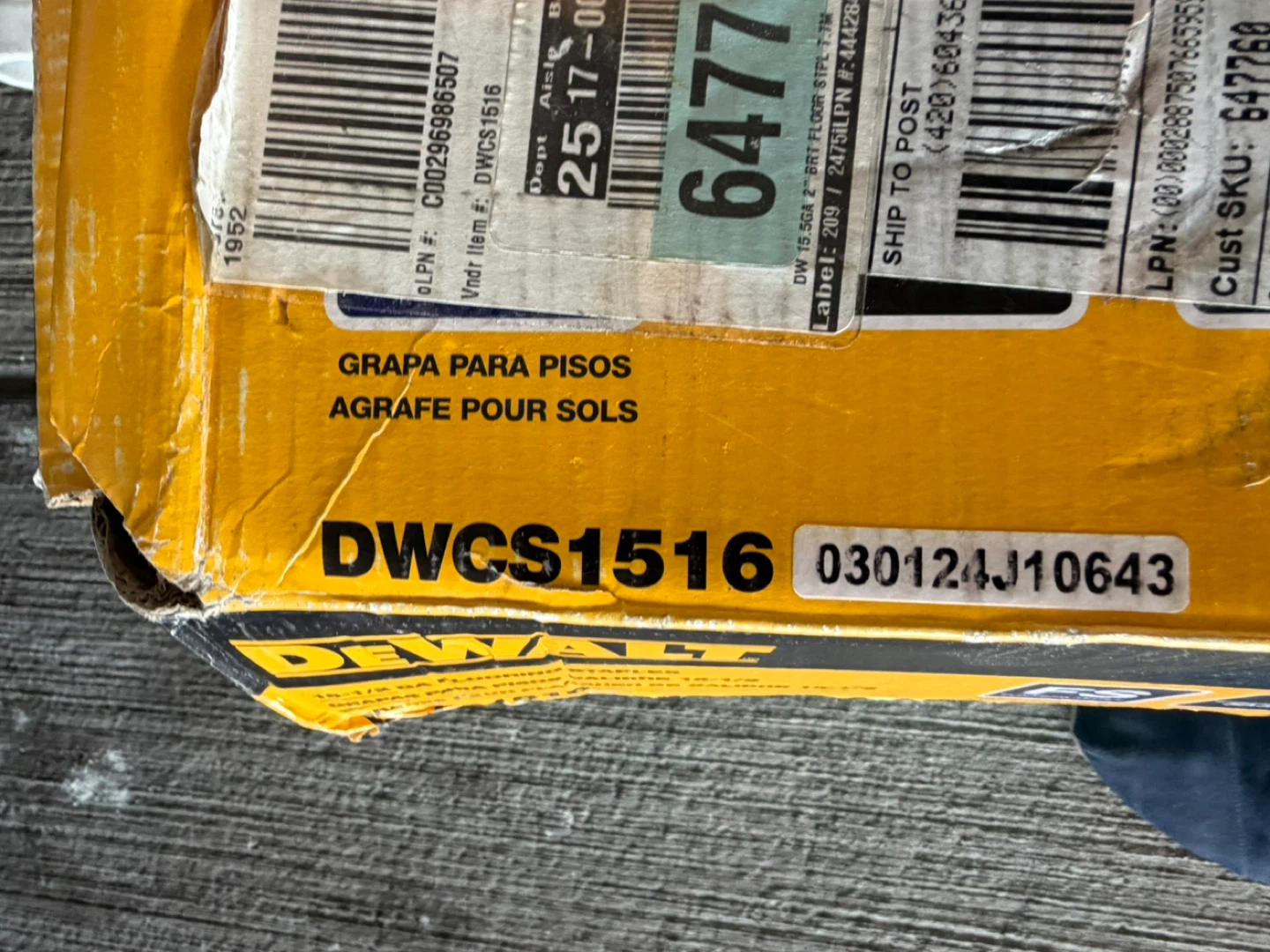 DeWalt 15-1/2 GA Flooring Staples - photo 3
