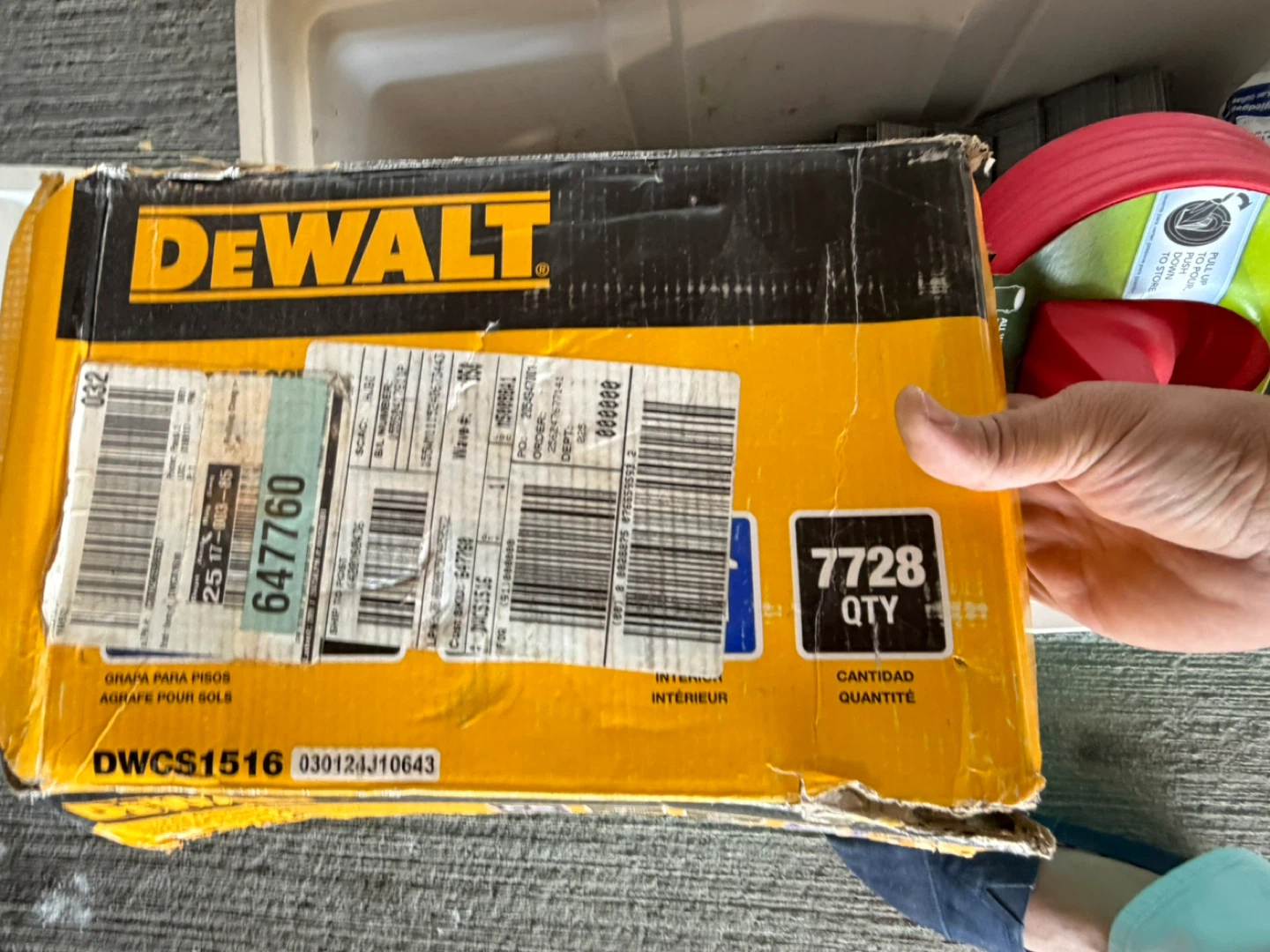 DeWalt 15-1/2 GA Flooring Staples - photo 2