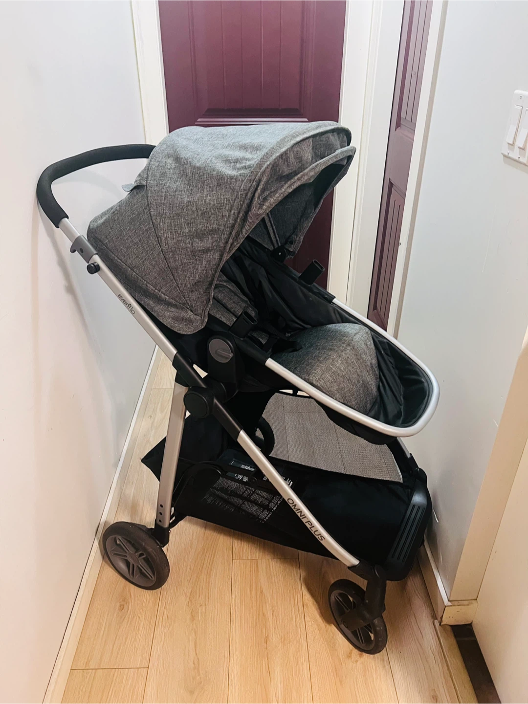 Evenflo Omni Plus Stroller with bassinet - photo 4