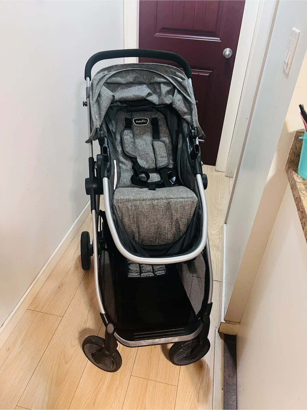 Evenflo Omni Plus Stroller with bassinet